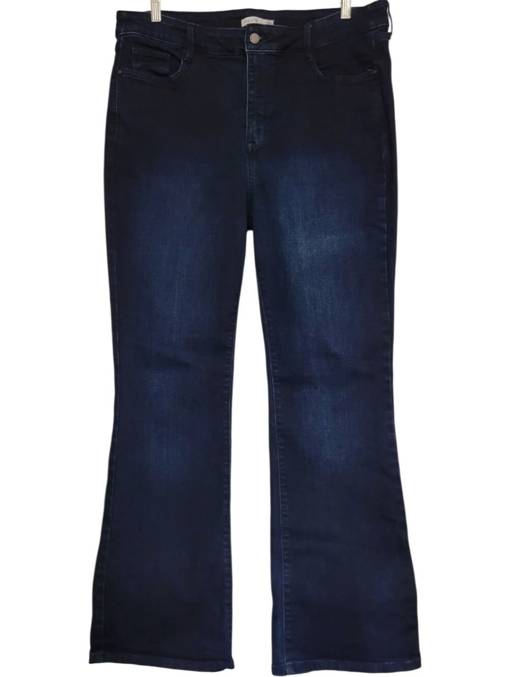 Nine West Bootcut Womens Size 18, Measures 37x31 Dark Wash